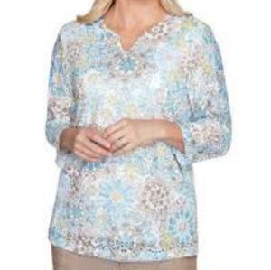 Alfred Dunner Floral Lace Blouse - Blue and White Sz.L EUC